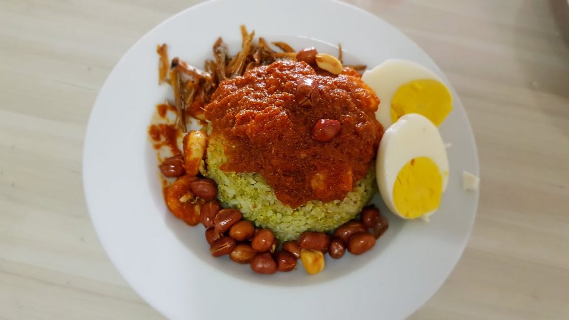 Pandan Nasi Lemak With Sambal Prawn